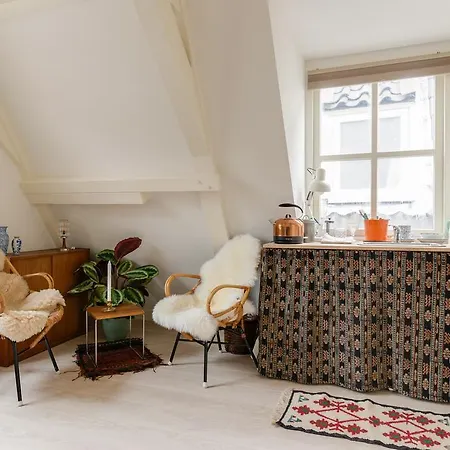 Rembrandt Studio's *