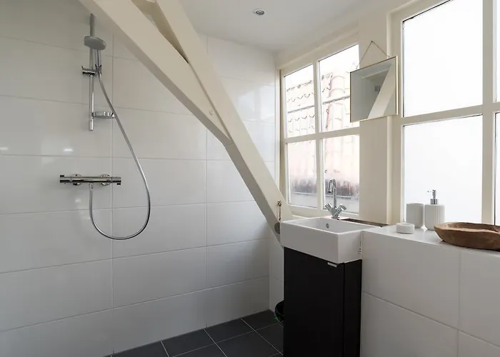 Rembrandt Studio's *