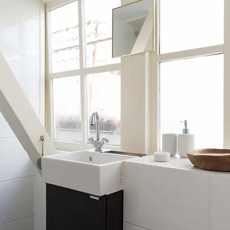 ホームステイ Rembrandt Studio's *